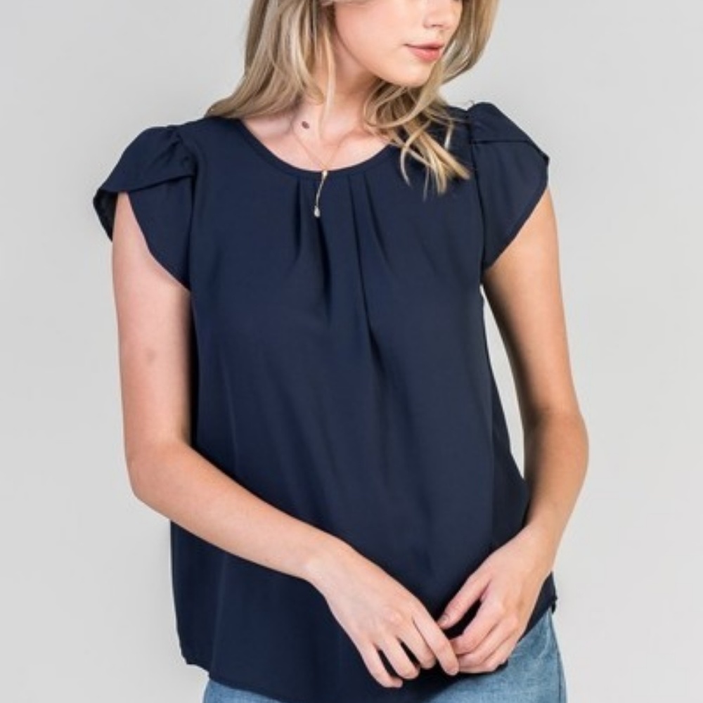 Med. Last one! Black Tulip Sleeve Blouse